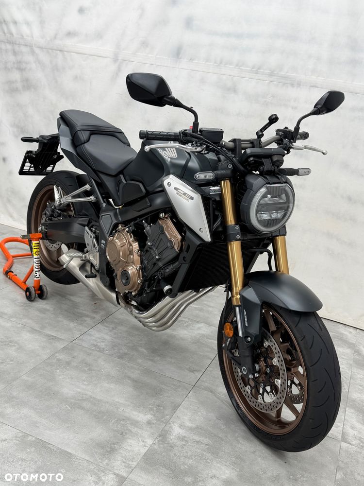 Honda CB - 6