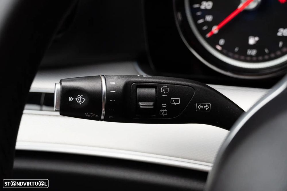 Mercedes-Benz E 220 - 43