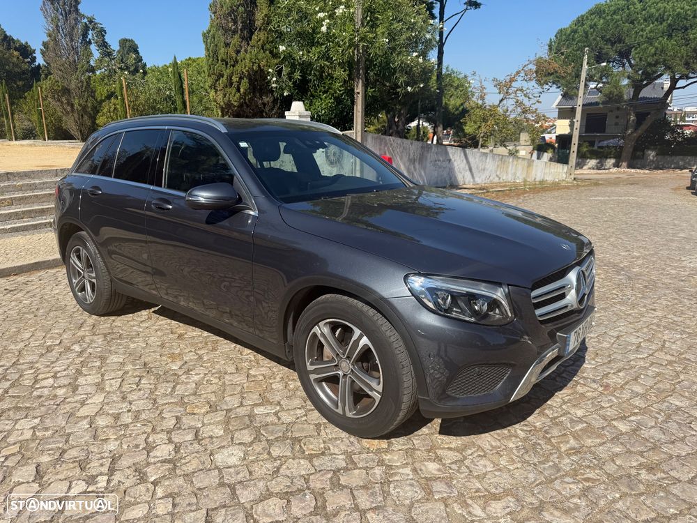 Mercedes-Benz GLC 220 d 4Matic 9G-TRONIC Exclusive - 4