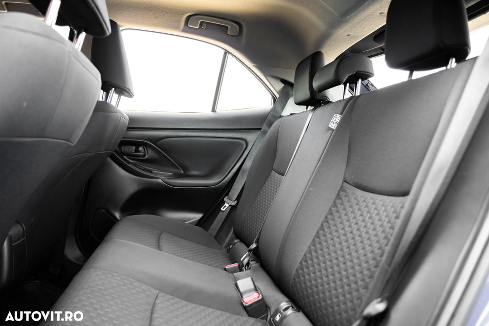 Toyota Yaris Cross 1.5 VVT-i HSD 116 4x2 HEV Business - 25