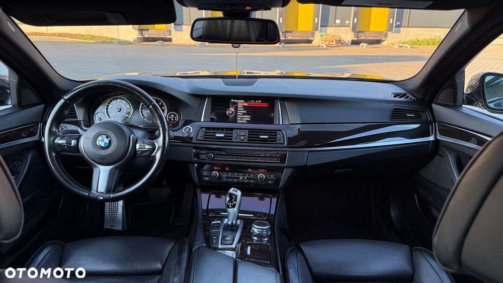 BMW Seria 5 535i xDrive - 7