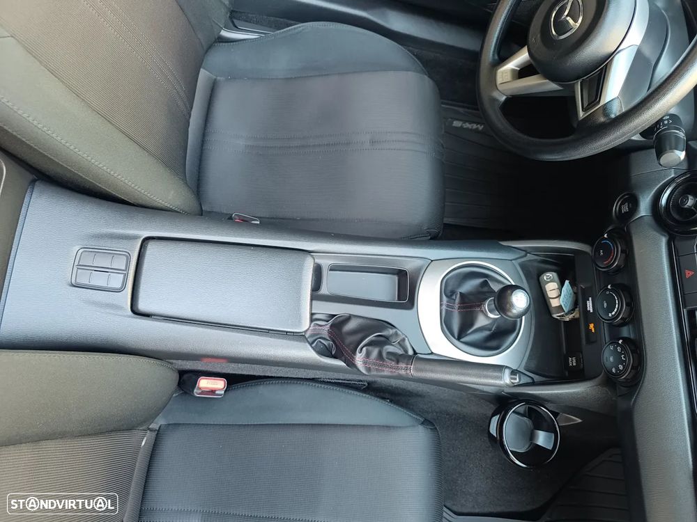 Mazda MX-5 SKYACTIV-G 131 Exclusive-Line - 17