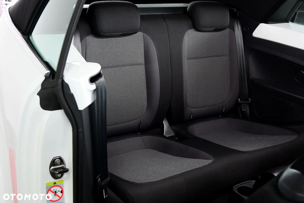 Volkswagen Beetle - 11