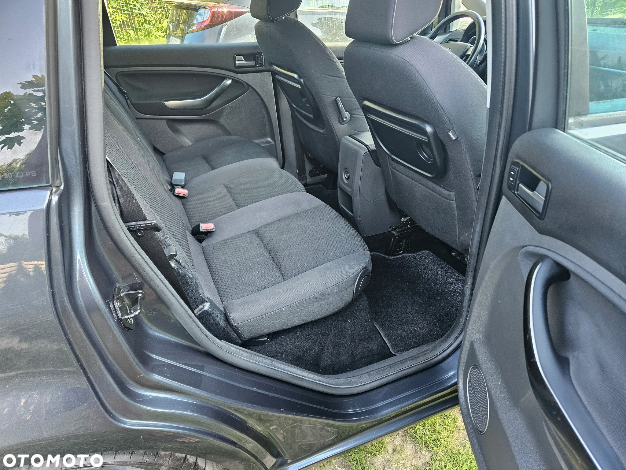 Ford C-MAX 1.8 Titanium - 6