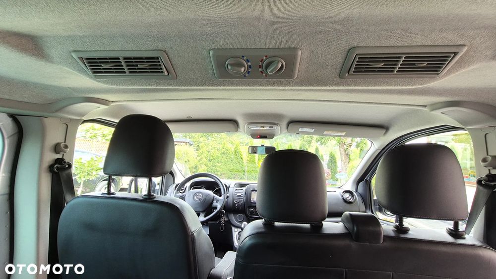 Opel Vivaro L2H1 2,9t Elegance Business - 11