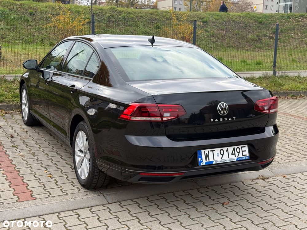 Volkswagen Passat - 20