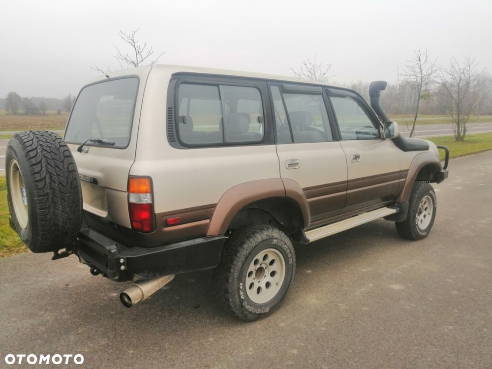 Toyota Land Cruiser - 5