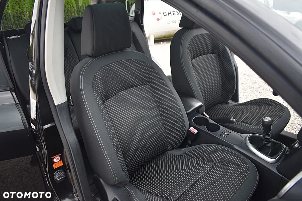 Nissan Qashqai+2 2.0 Acenta - 23