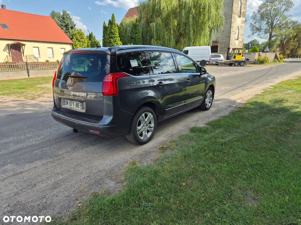 Peugeot 5008 HDI 150 Allure - 9