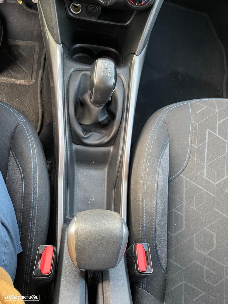 Peugeot 2008 1.2 PureTech Active - 14