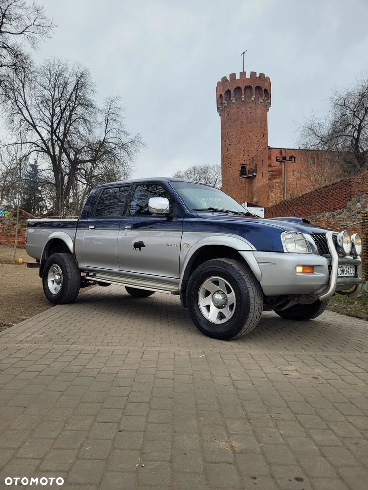 Mitsubishi L200 Pick Up 4x4 Magnum - 2