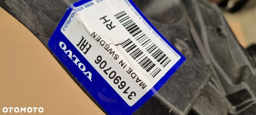 VOLVO XC40 2017- ślizg prawy zderzak tył oryginał - 4