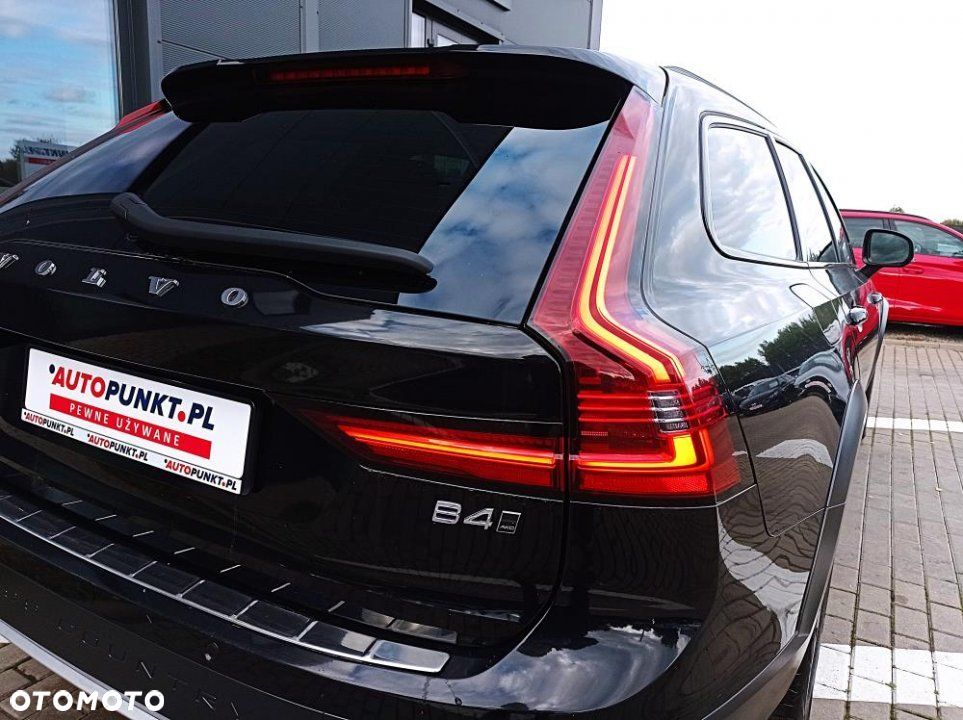 Volvo V90 Cross Country - 7