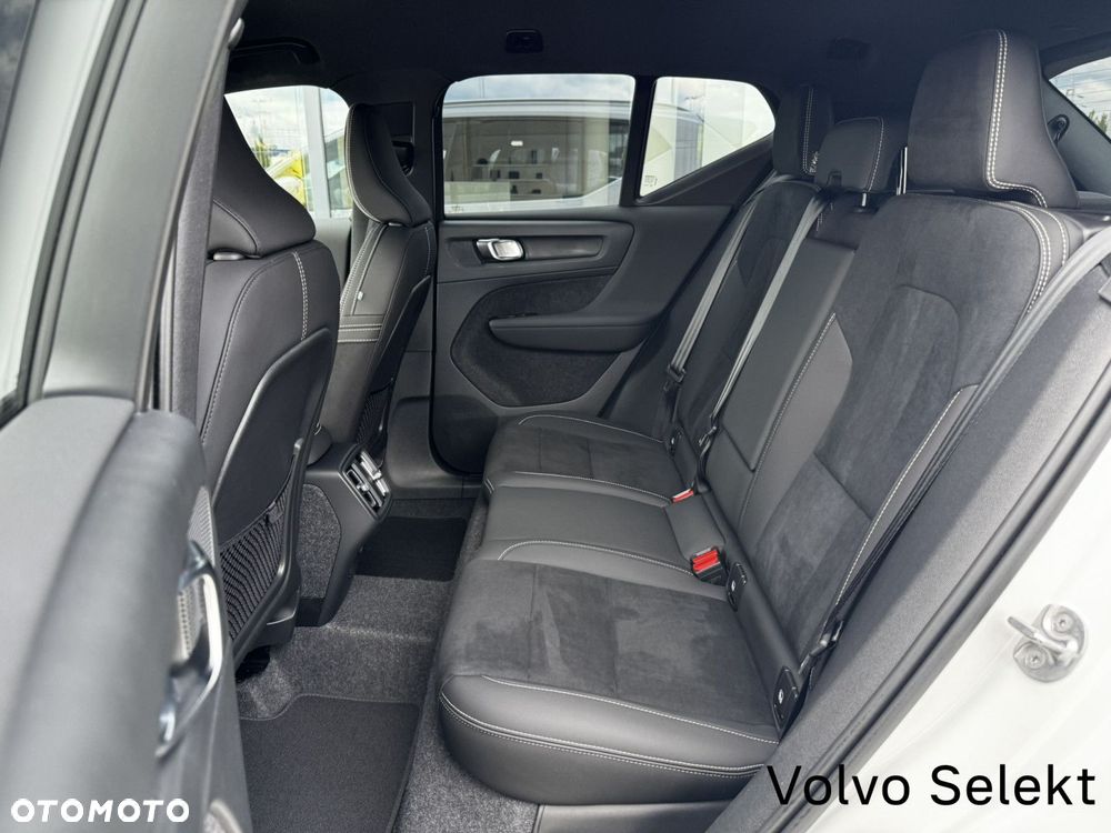 Volvo XC 40 B3 Core - 13