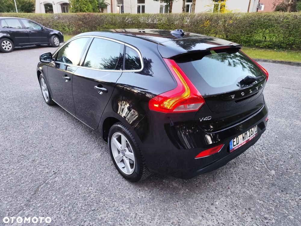 Volvo V40 D2 - 8