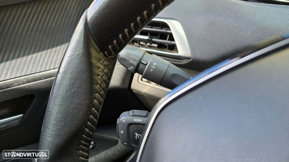 Peugeot 3008 1.5 BlueHDi Active - 14
