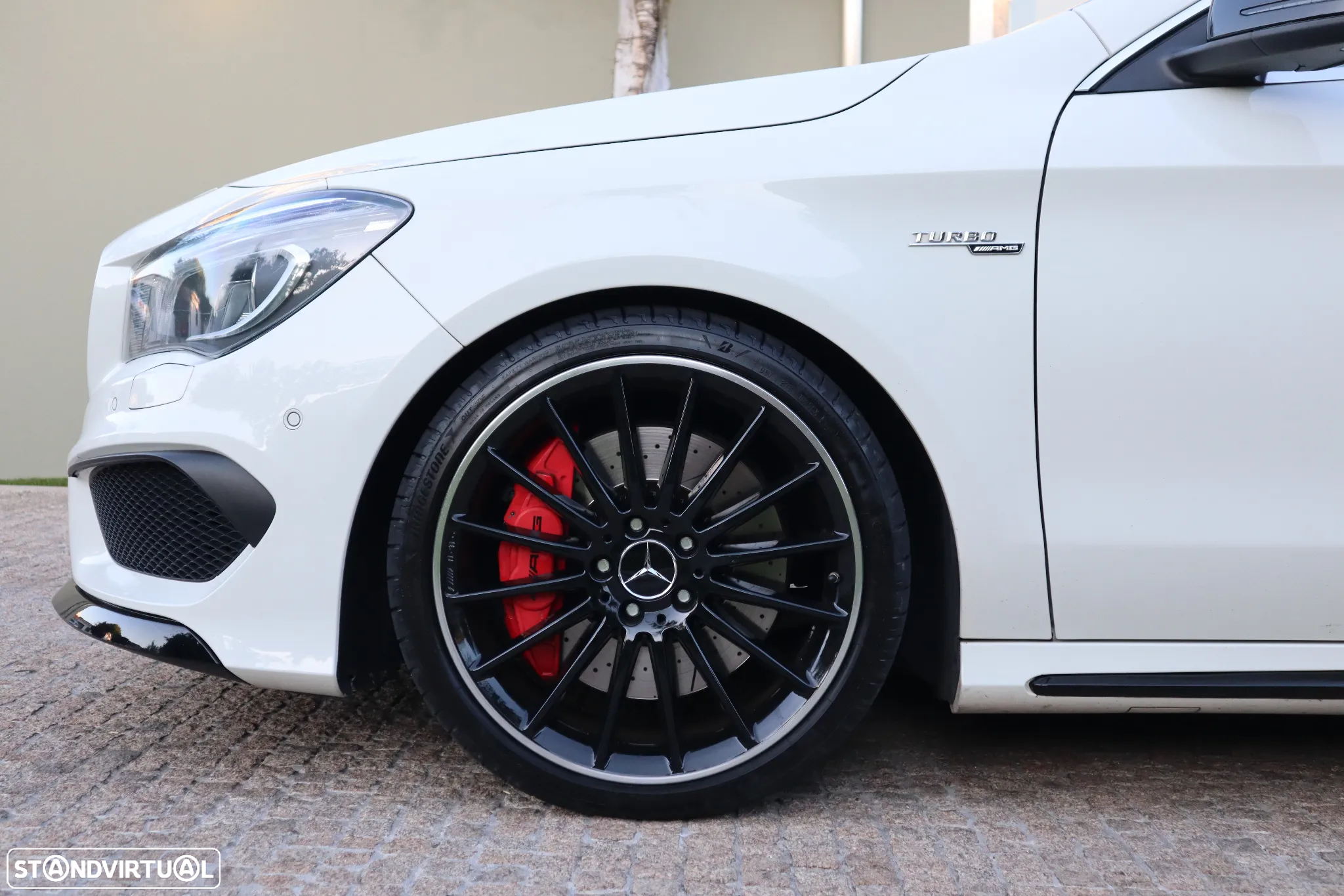 Mercedes-Benz CLA 45 AMG Shooting Brake 4Matic 7G-DCT - 5