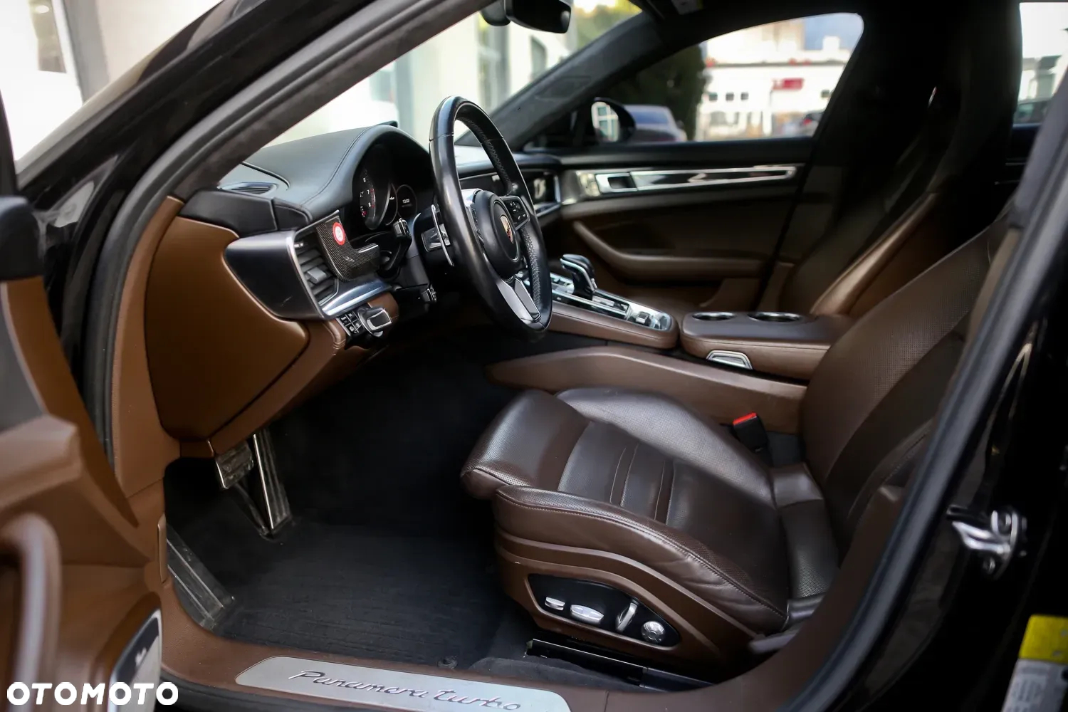 Porsche Panamera Turbo - 21