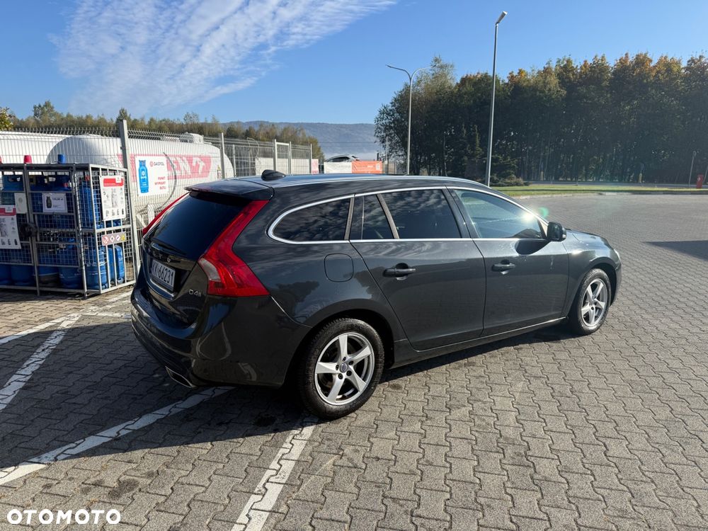 Volvo V60 2017 photo 3