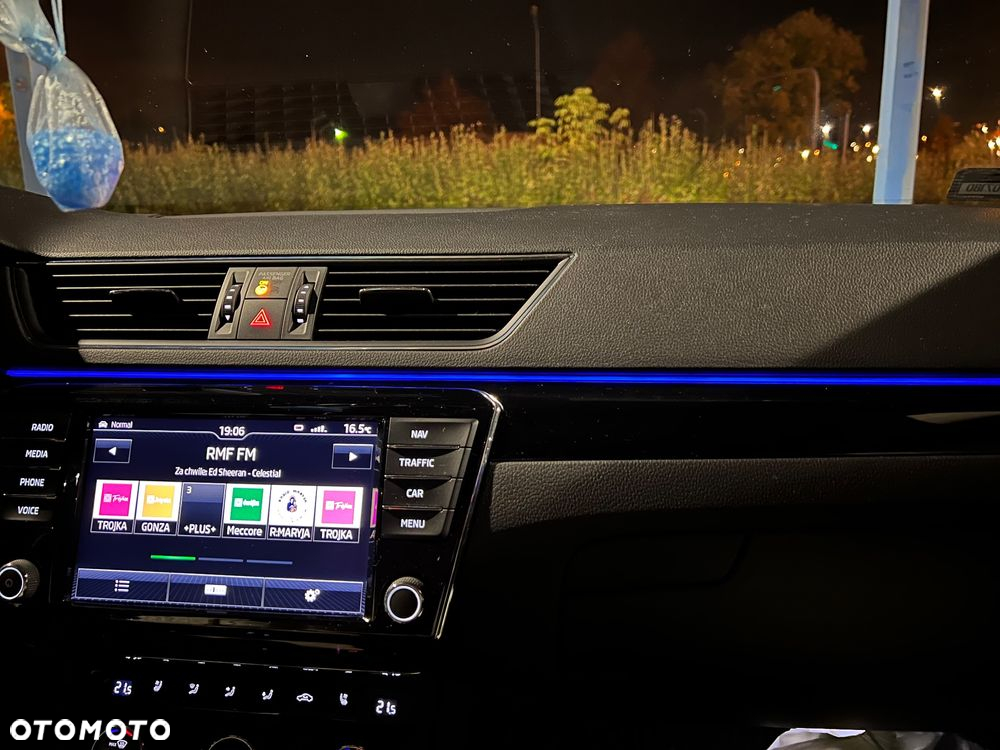 Skoda Superb 2.0 TSI L&K DSG - 15