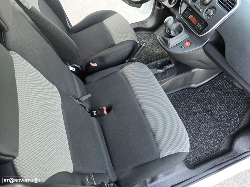 Renault Kangoo MAXI 1.5 DCi 3 lug. c/IVA Dedutível - 18