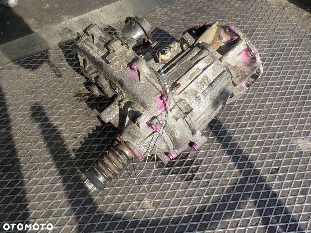 JEEP CHEROKEE KJ 2.8 CRD PRZEKŁADNIA KĄTOWA REDUKTOR P52853123AD - 2