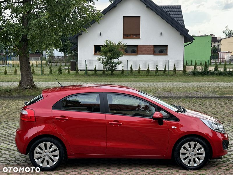 Kia Rio - 7