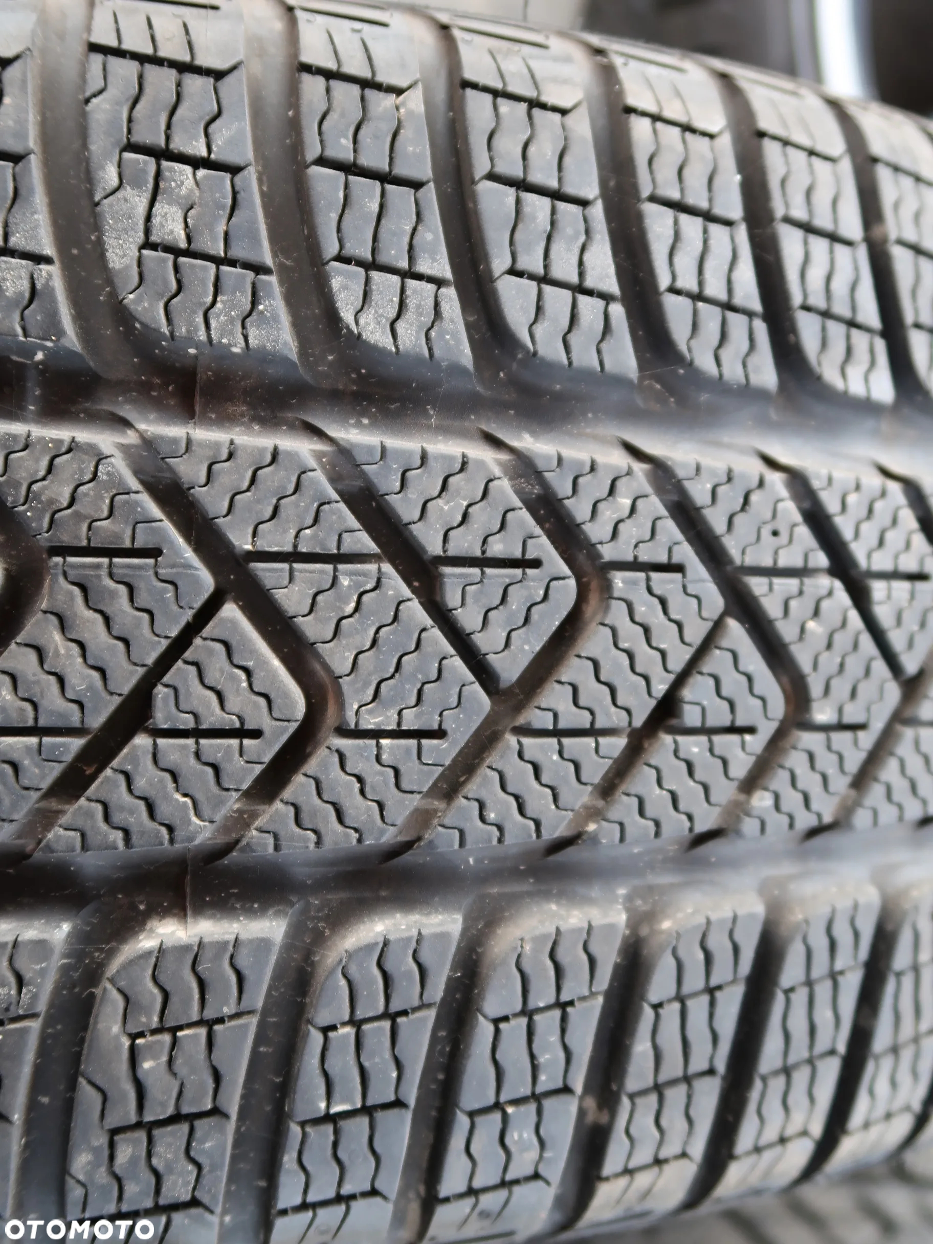 Koła zimowe Audi S3 A3 8Y0 235/35R19 Pirelli - 13