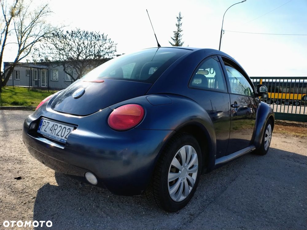 Volkswagen New Beetle - 3