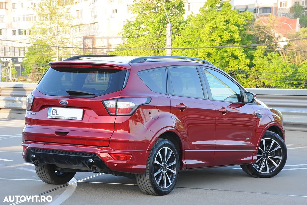 Ford Kuga 2.0 TDCi 4WD Powershift ST-Line - 3