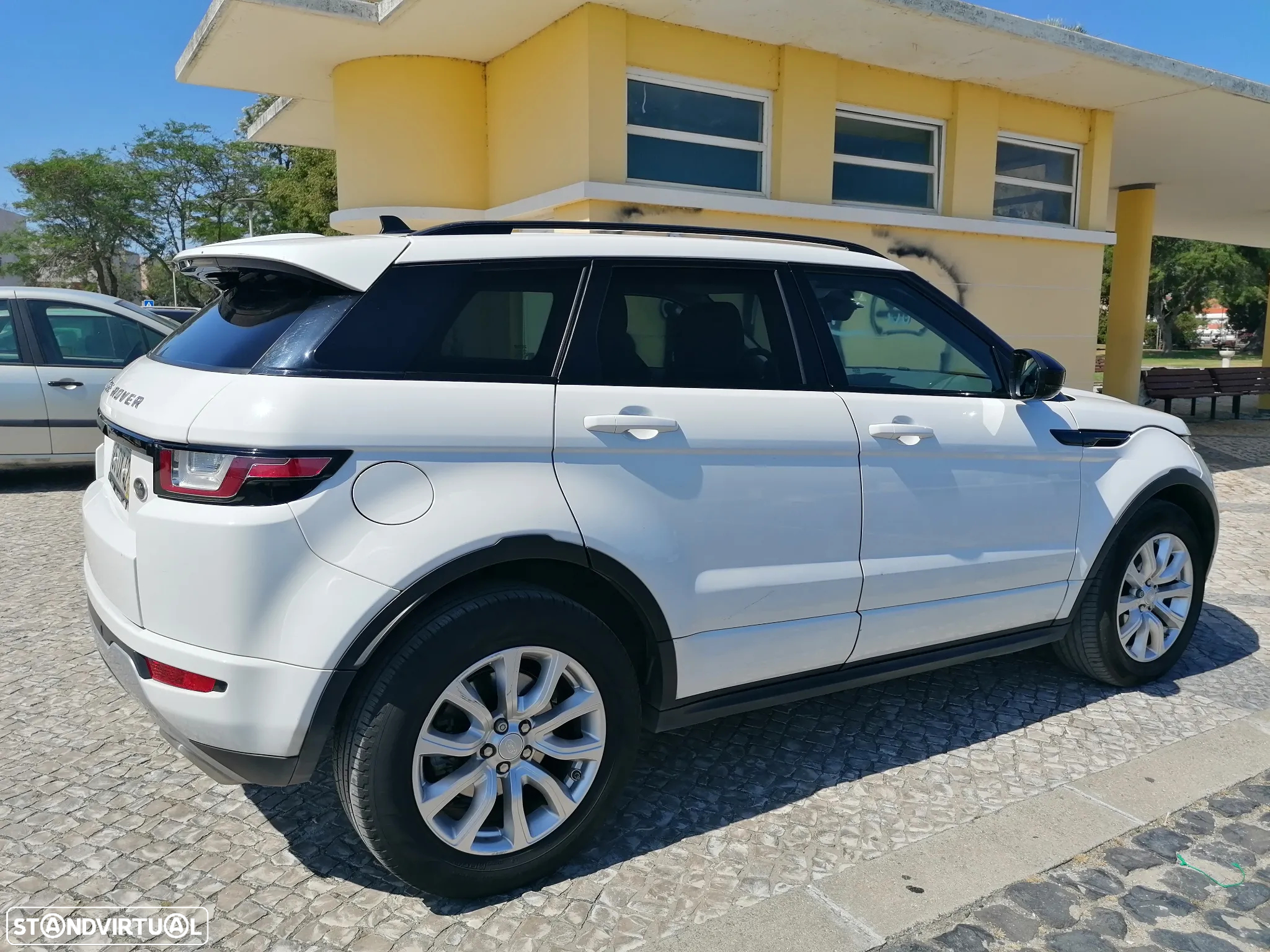 Land Rover Range Rover Evoque 2.0 eD4 Pure - 6