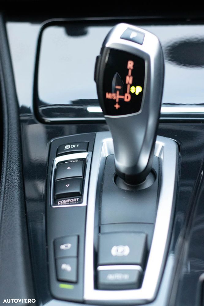 BMW Seria 5 520d - 13