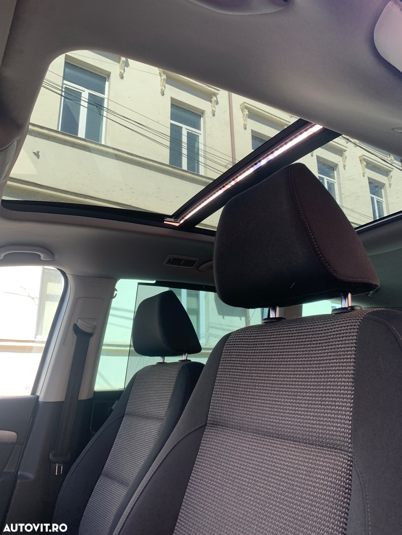 Volkswagen Sharan 2.0 TDI BlueMotion Technology Comfortline - 8