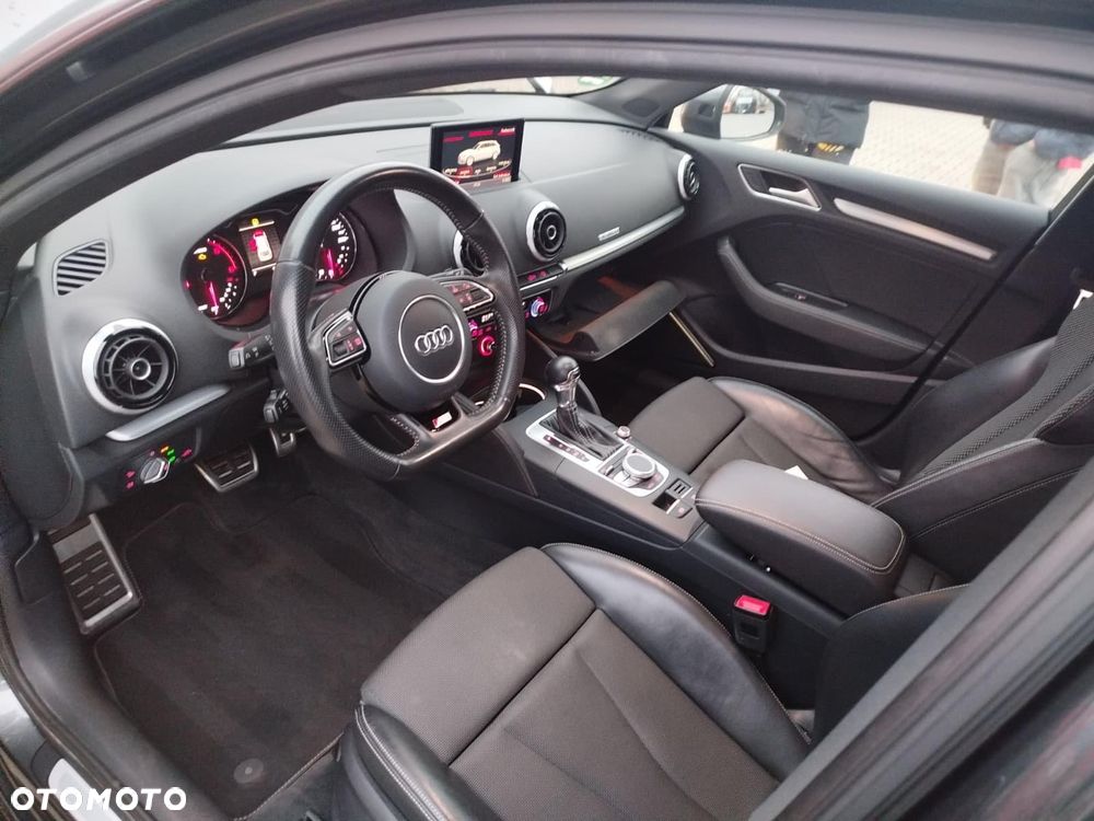 Audi A3 Sportback 2.0 TDI (clean diesel) quattro S tronic Ambiente - 3