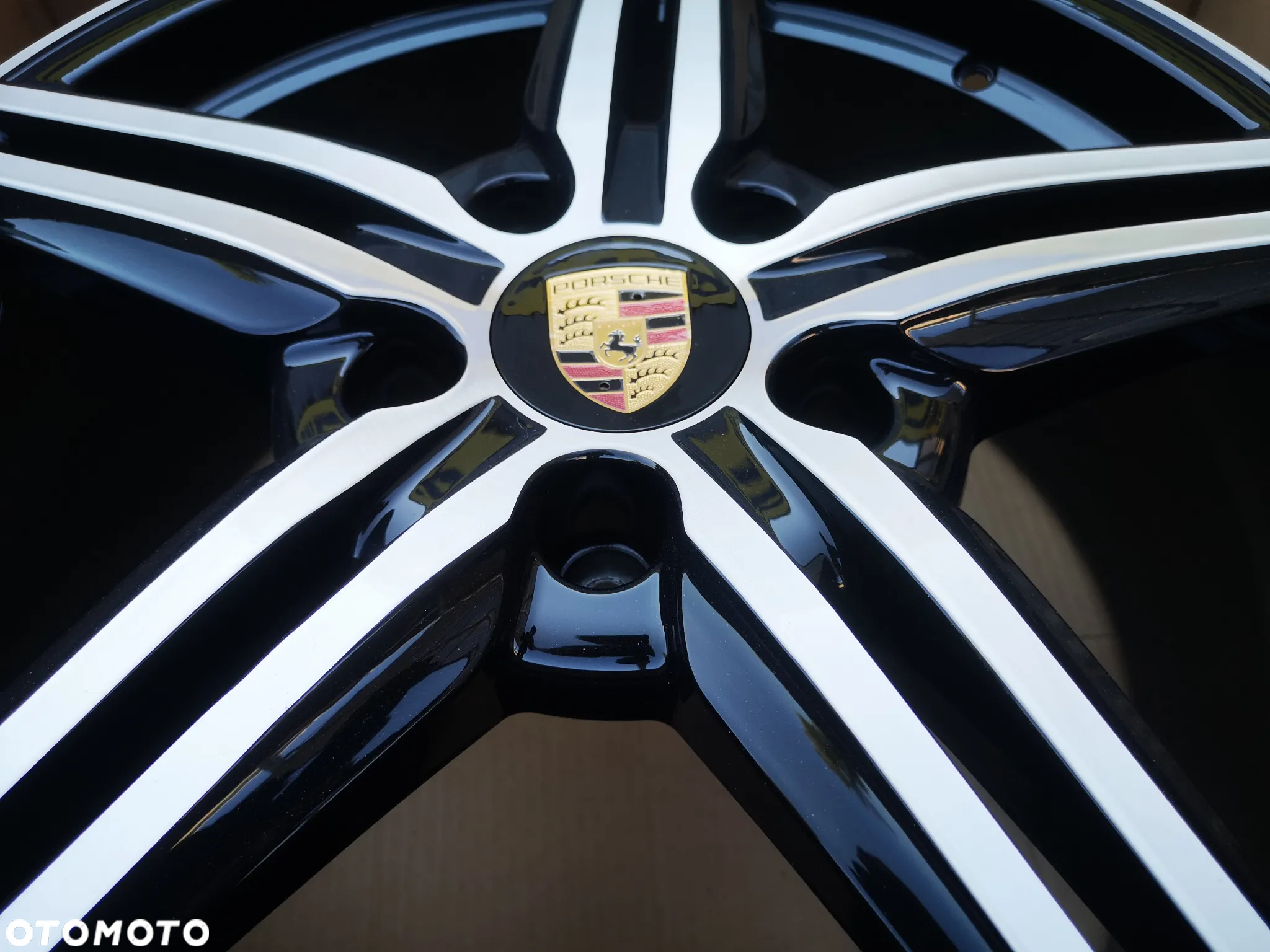 Oryginalne Felgi Porsche Cayenne II 7P5 19'' - 7