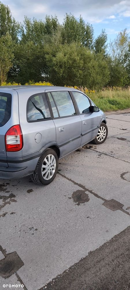Opel Zafira 1.8 16V Elegance - 5