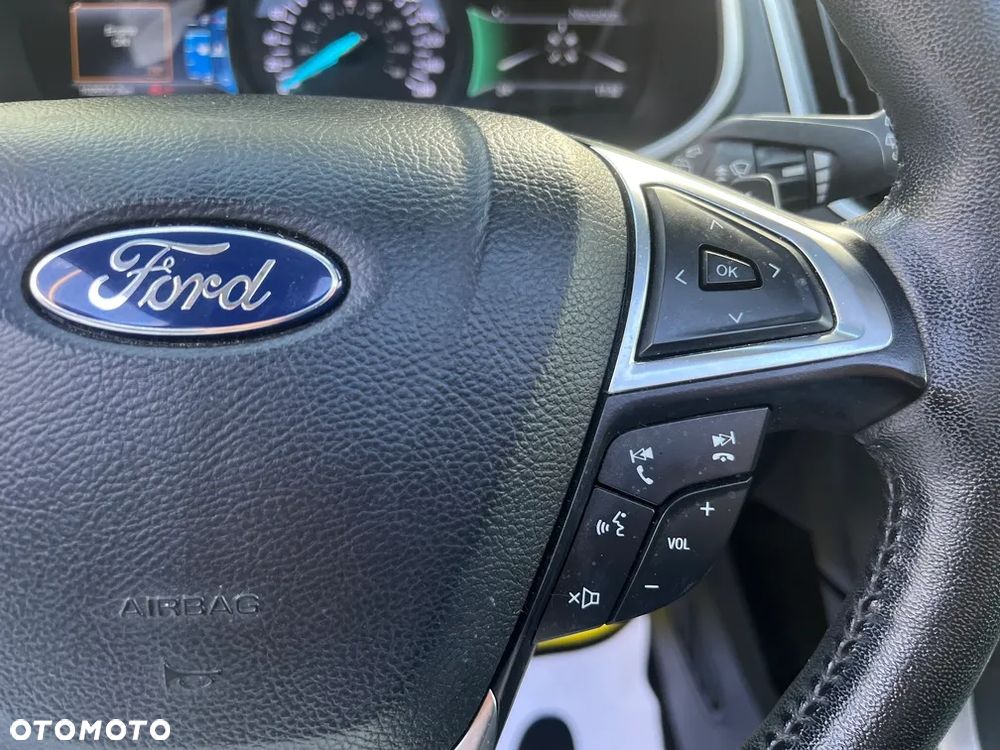 Ford Edge - 11