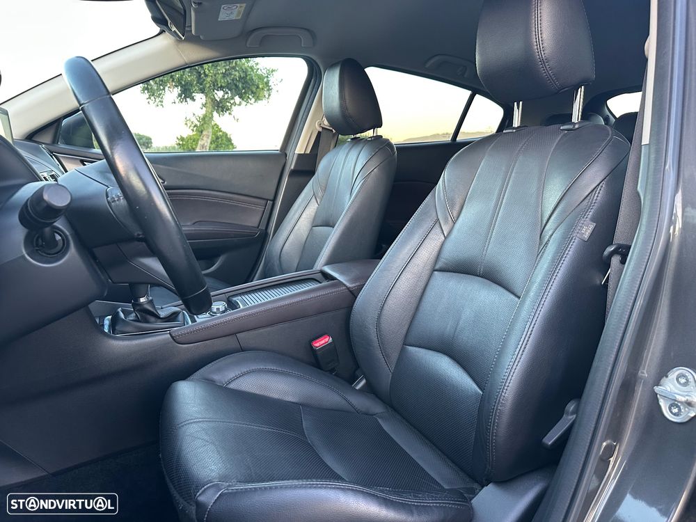Mazda 3 Hatchback 1.5 Sky-D Excellence Pack Leather - 19