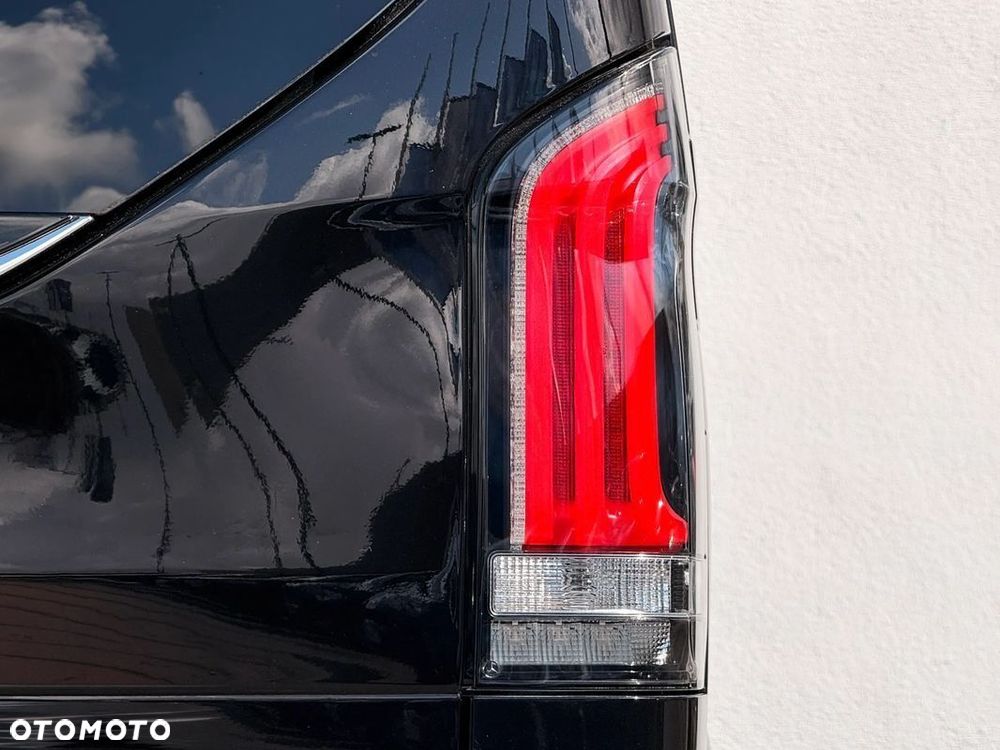 Mercedes-Benz Klasa V 300 d extralang 4Matic 9G-TRONIC Avantgarde - 3