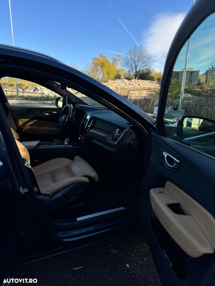 Volvo XC 60 Recharge T8 Twin Engine eAWD Inscription - 16