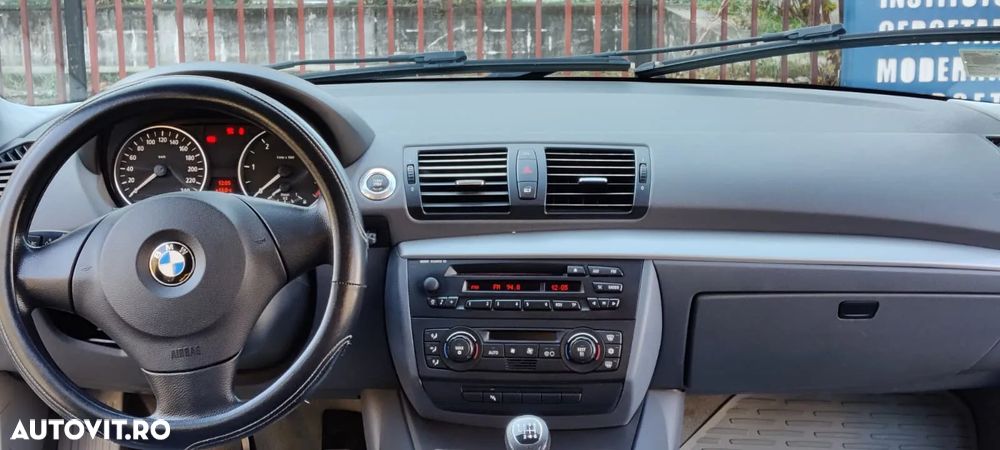 BMW Seria 1 120d - 8