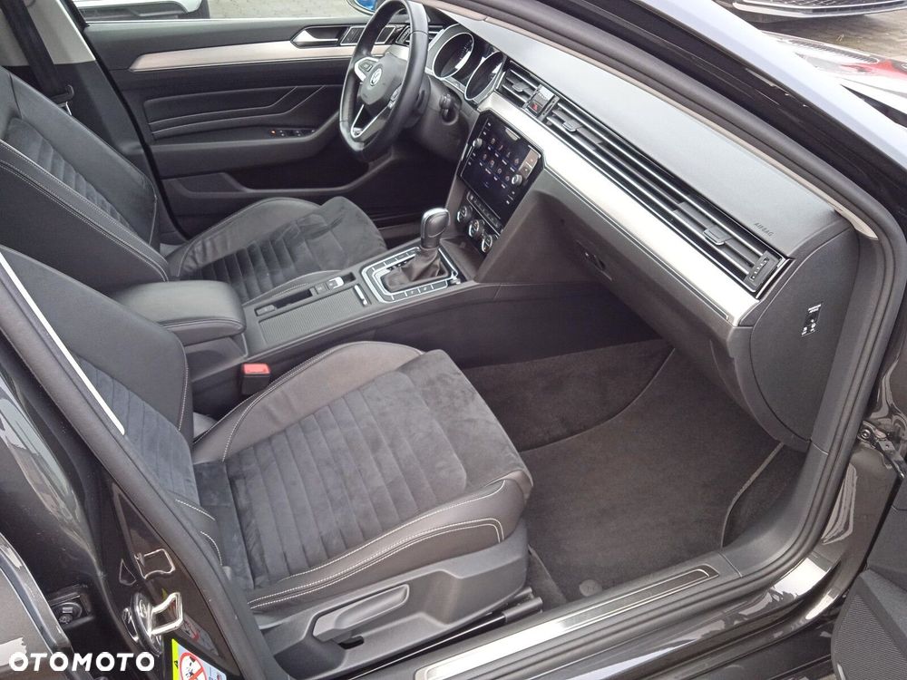 Volkswagen Passat - 15