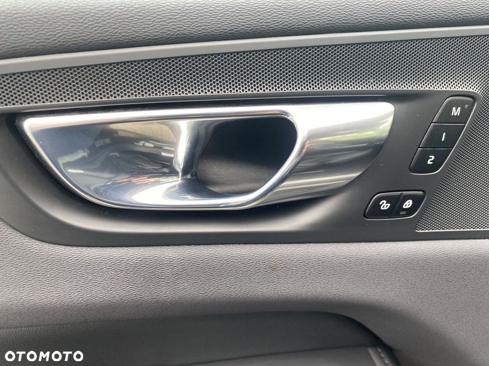 Volvo XC 60 - 11