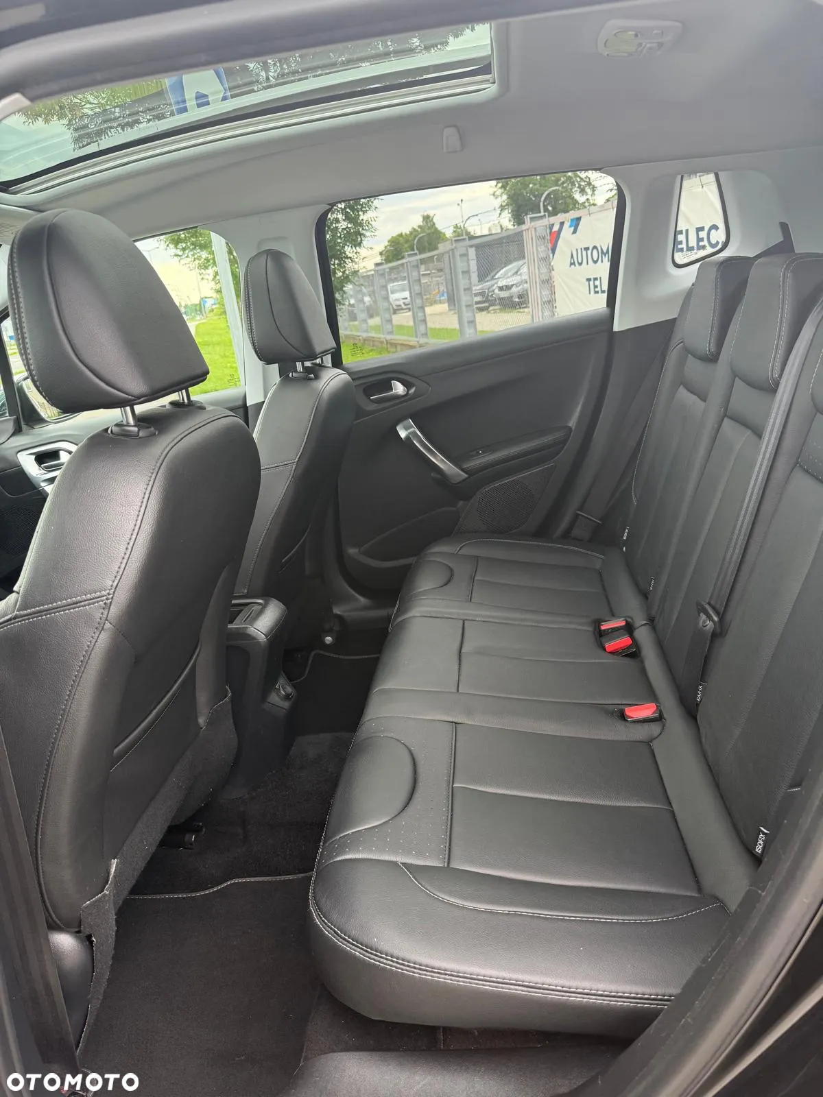 Peugeot 2008 120 VTI Allure - 12
