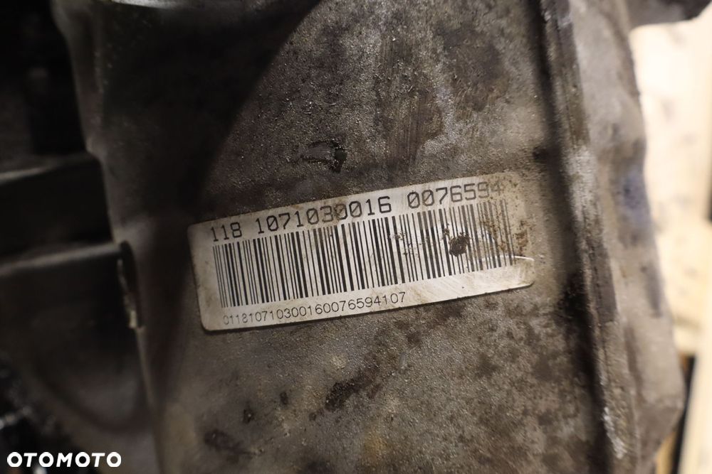 SKRZYNIA BIEGÓW AUTOMAT  BMW 1 120D E87 2.0D - 8