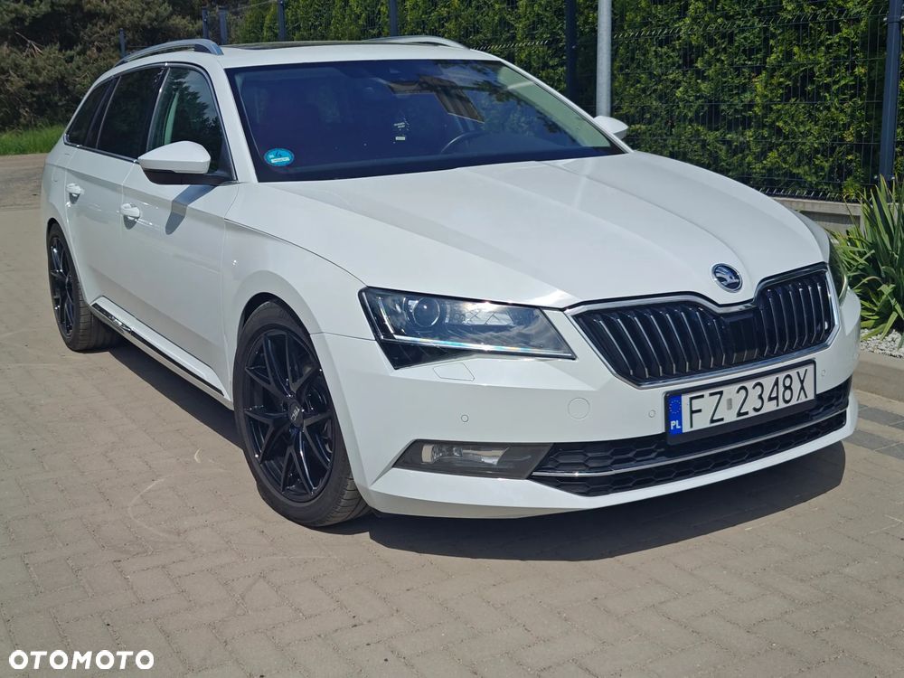 Skoda Superb 2.0 TSI 4x4 DSG Style - 37