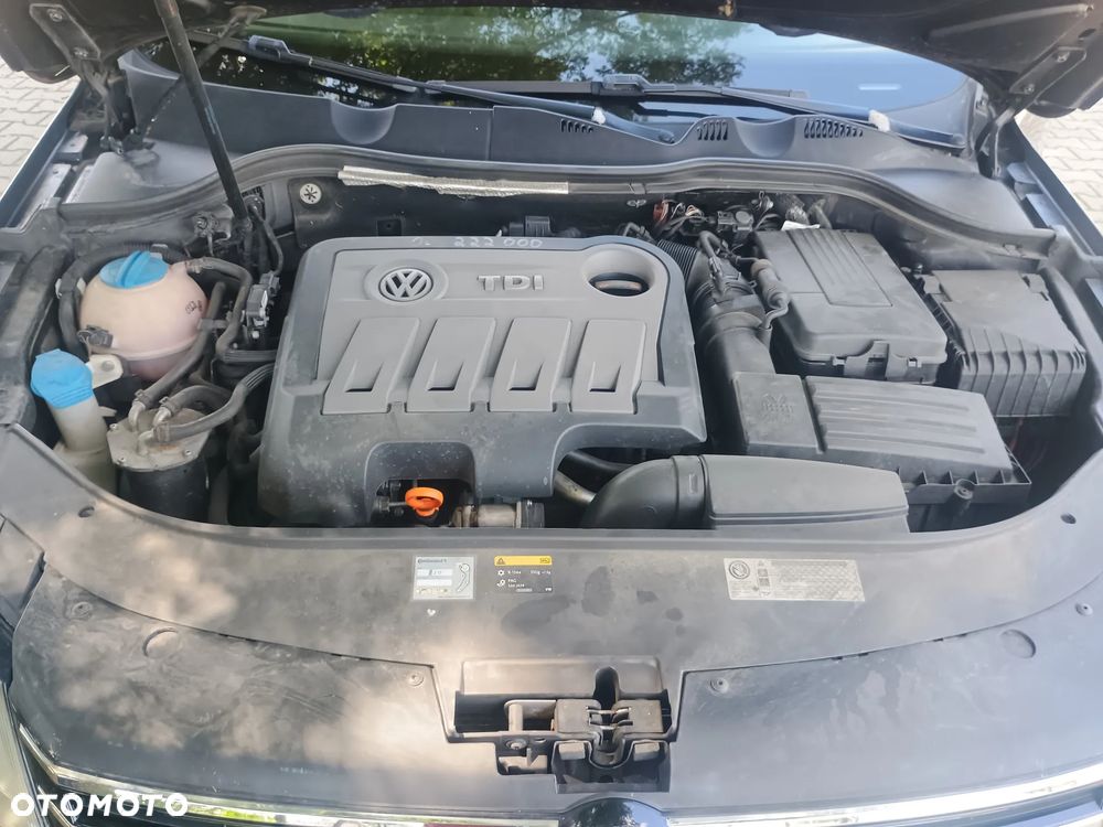 Volkswagen Passat 2.0 TDI DSG Comfortline - 20