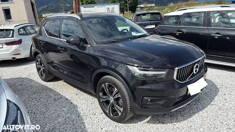 Volvo XC 40 T2 AT8 Momentum - 1