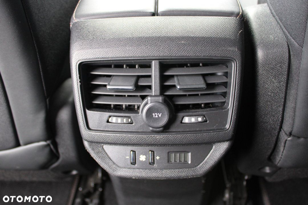 Peugeot 5008 - 23