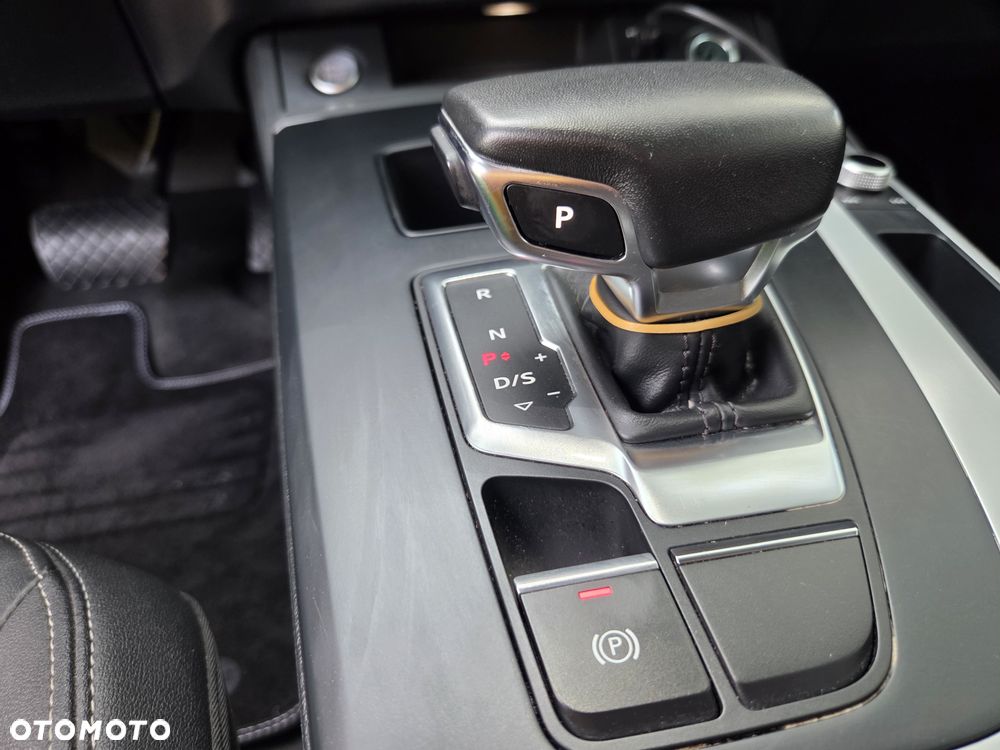 Audi Q5 40 TFSI mHEV Quattro Advanced S tronic - 24